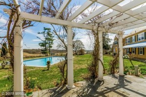 HR8610449 - Pergola to Pool